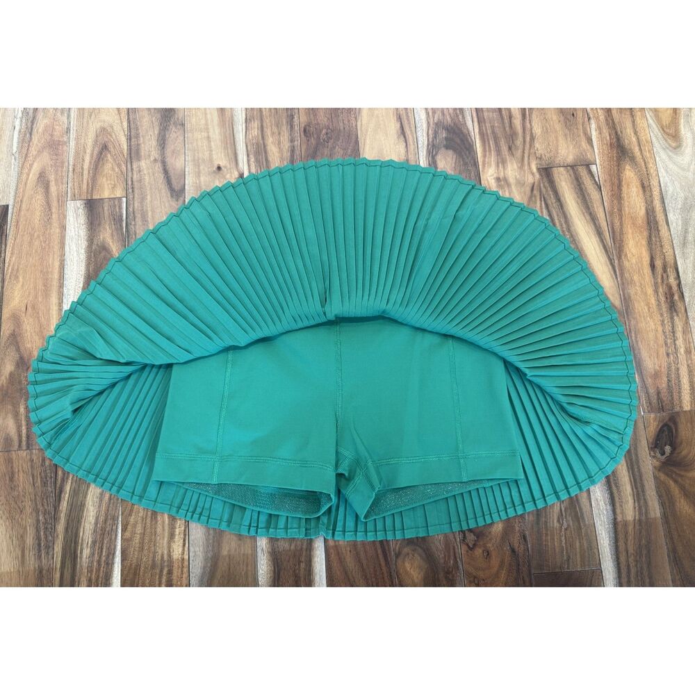 Lululemon NWT RePleat HR Tennis Skirt Size 6 in Raceway Green - Picture 2 of 5